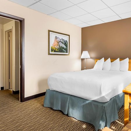 צ'מברליין Best Western Lee'S Motor Inn מראה חיצוני תמונה