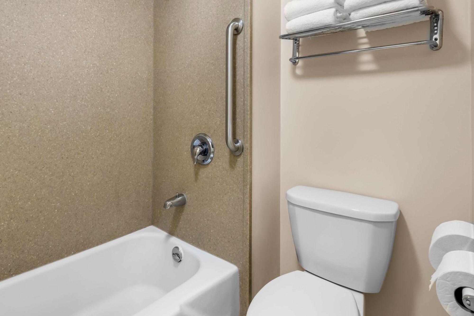צ'מברליין Best Western Lee'S Motor Inn מראה חיצוני תמונה