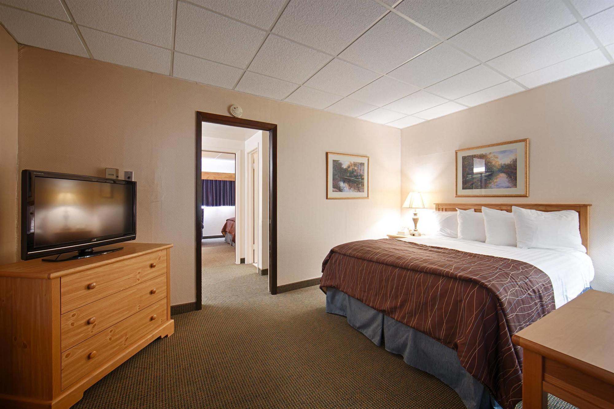 צ'מברליין Best Western Lee'S Motor Inn מראה חיצוני תמונה