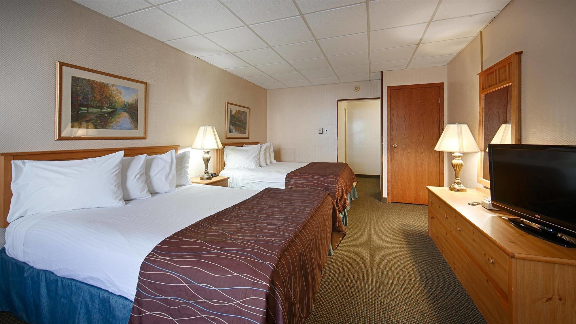 צ'מברליין Best Western Lee'S Motor Inn מראה חיצוני תמונה