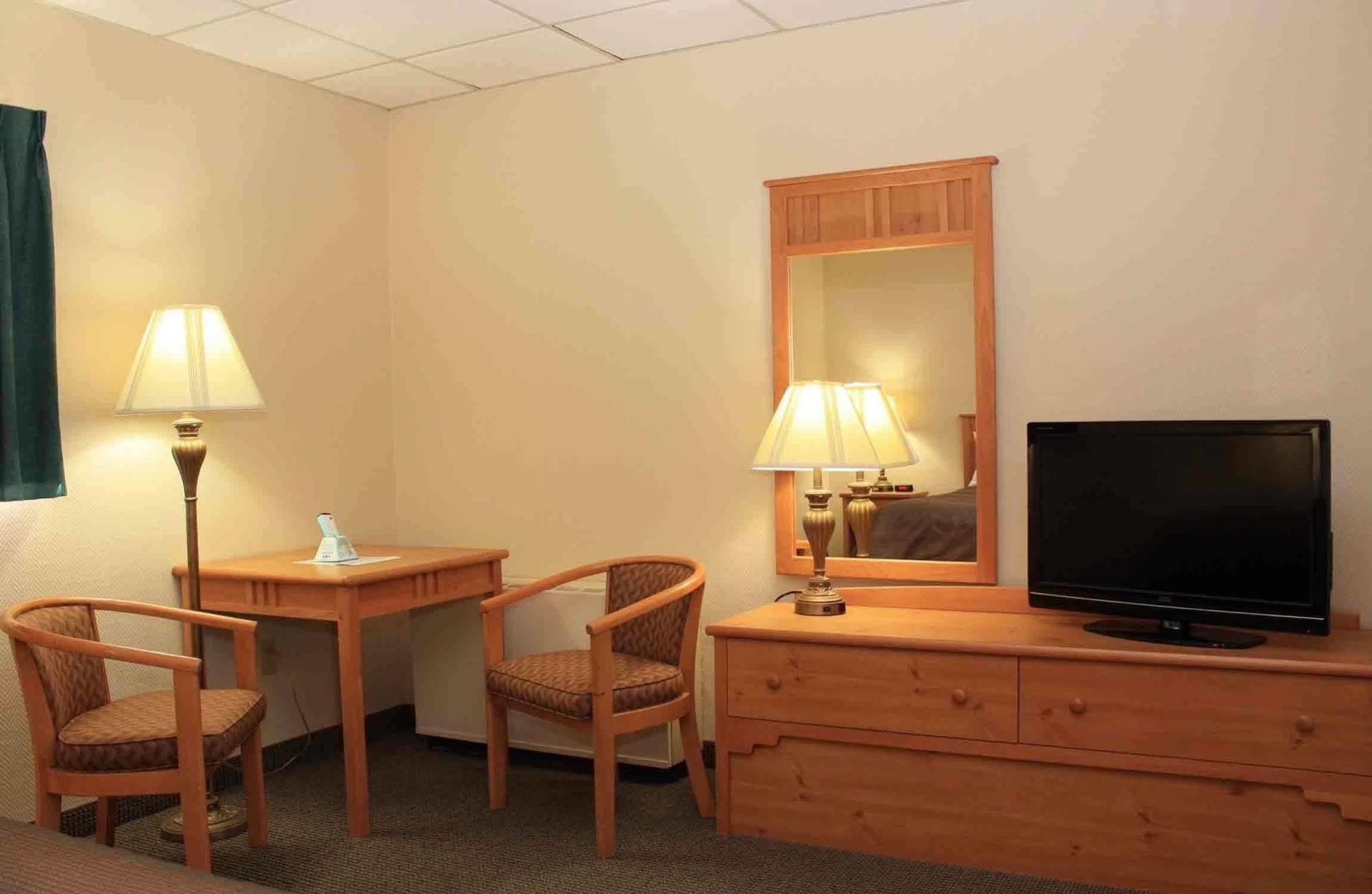צ'מברליין Best Western Lee'S Motor Inn מראה חיצוני תמונה